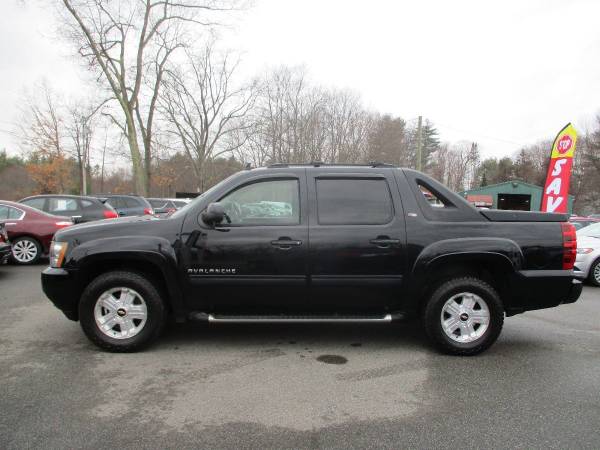 2011 Chevrolet Avalanche 4x4 4WD Chevy Truck LT Z71 Heated Leather for sale in Brentwood, NH – photo 8