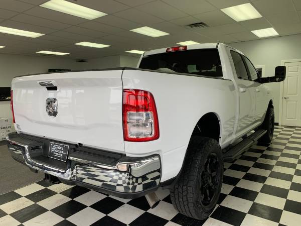 2019 Ram 2500 Big Horn 6.4L Hemi V8 4wd Crew Cab ONLY 2,767 MILES!! for sale in Cambridge, MN – photo 5