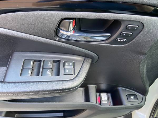 2019 Honda Ridgeline RTL-E AWD 42xxx Miles 26 MPG Warranty - cars & for sale in Circle Pines, MN – photo 19
