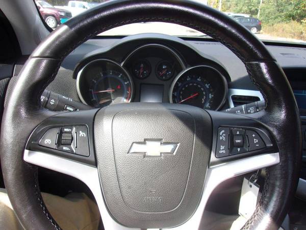 2014 Chevrolet Chevy Cruze 1LT Auto 4dr Sedan w/1SD WE CAN FINANCE... for sale in Londonderry, NH – photo 16
