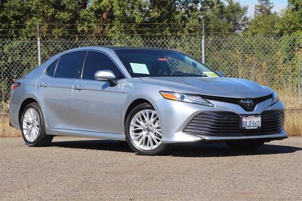 2018 Toyota Camry XLE V6 - cars & trucks - by dealer - vehicle... for sale in Healdsburg, CA – photo 3