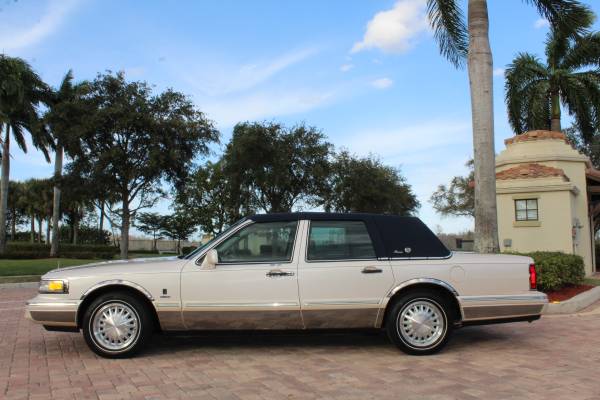 1996 Lincoln Town Car Tour Edition - - by dealer for sale in Royal Palm Beach, FL – photo 12