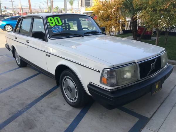 1990 VOLVO / 240DL / WHITE / SUPER CLEAN / LOW MILEAGE / MUST SEE -... for sale in Los Angeles, CA – photo 3