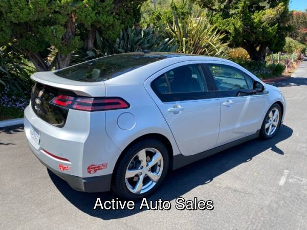 2012 Chevrolet Volt, Leather! Well Maintained! SALE! - cars & for sale in Novato, CA – photo 2