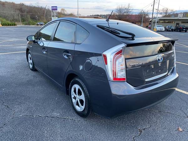 2013 Toyota Prius Four 4dr Hatchback hatchback Gray - cars & trucks... for sale in Fayetteville, AR – photo 6