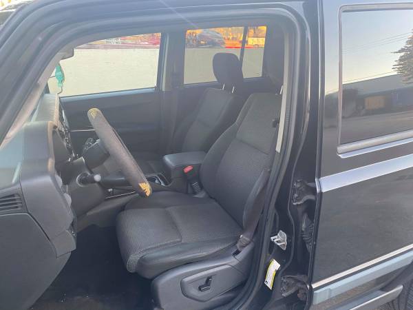 2008 Jeep Commander - cars & trucks - by owner - vehicle automotive... for sale in Hialeah, FL – photo 5