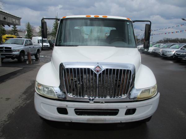 2004 international 4200 VT365 diesel head studs 107k miles - cars & for sale in Forest Lake, MN – photo 2