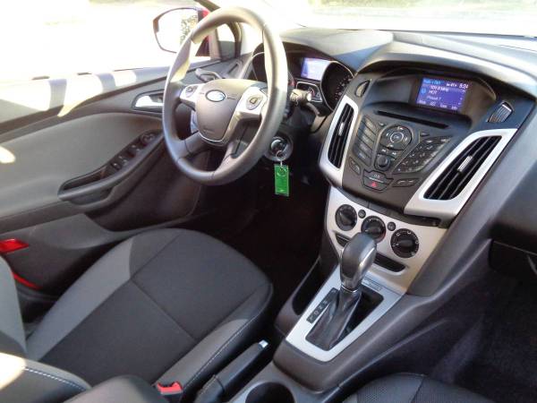 2014 Ford Focus SE Hatchback - FL Car! 36MPG! SYNC! Cruise! 36k Mi! for sale in Pinellas Park, FL – photo 19