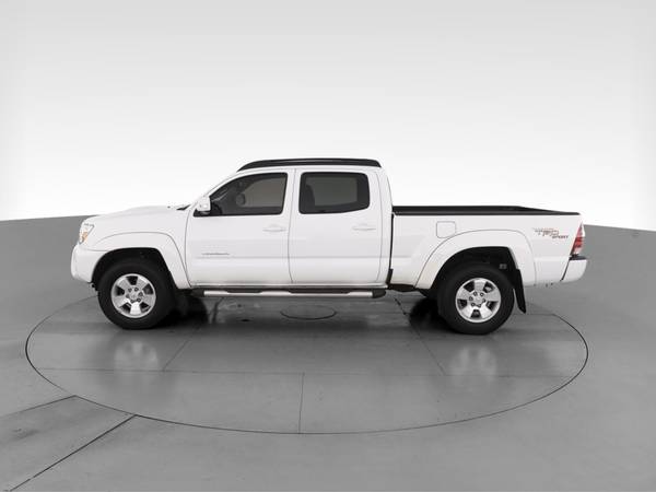 2013 Toyota Tacoma Double Cab PreRunner Pickup 4D 6 ft pickup White for sale in Harrison Township, MI – photo 5