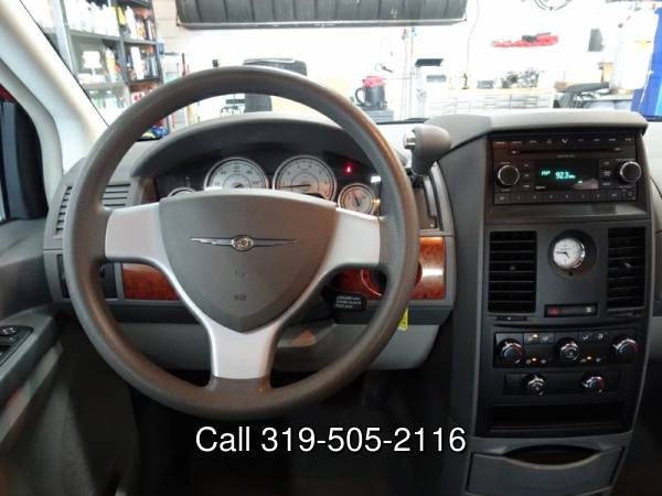 2008 Chrysler Town & Country 4dr Wgn LX - cars & trucks - by dealer... for sale in Waterloo, IA – photo 21