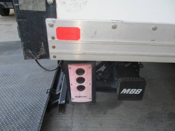 2011 FORD F550 XLT 20FT 3 TON MOVING GRIP BOX TRUCK LIFTGATE 110K... for sale in GARDENA, TX – photo 11