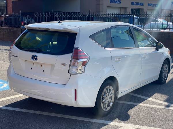 2017 Toyota Prius V for sale in West Newton, MA – photo 5