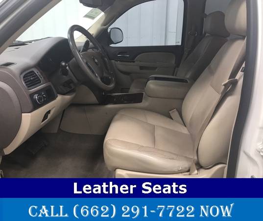 2010 Chevrolet Tahoe LTZ 7-Passenger SUV w Leather +NAVIGATION for sale in Ripley, MS – photo 12