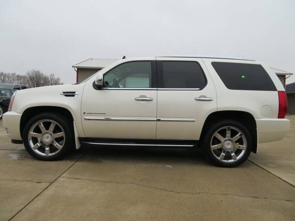 2008 Cadillac Escalade AWD Cleanest One Around - cars & trucks - by... for sale in Waterloo, IA