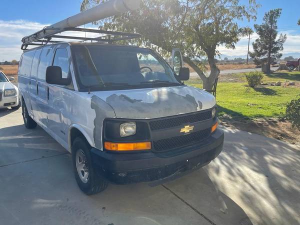 Chevrolet express extended 2500 heavy duty 4 8L - - by for sale in Los Angeles, CA – photo 3