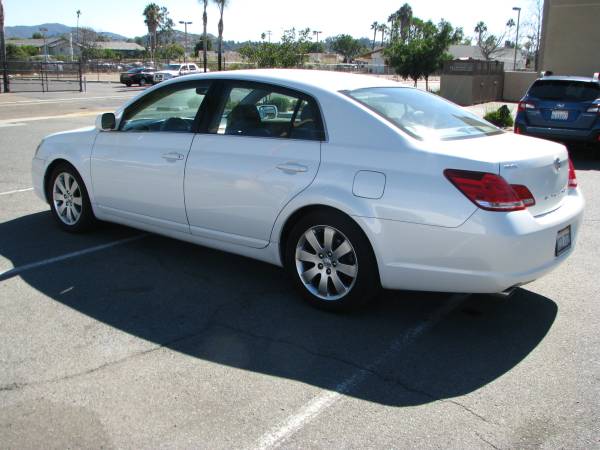 2005 Toyota Avalon XLS 4dr - - by dealer - vehicle for sale in El Cajon, CA – photo 7