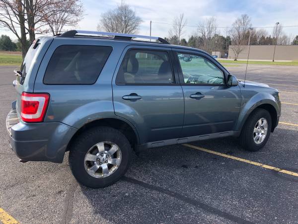 2011 Ford Escape Limited-$4000 - cars & trucks - by owner - vehicle... for sale in Cadillac, MI – photo 8