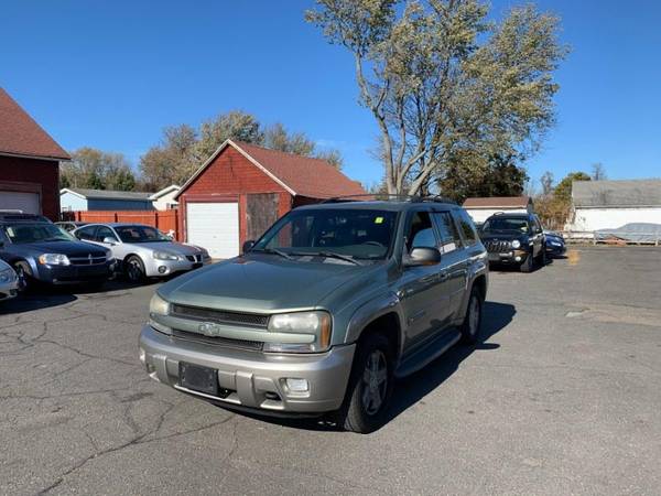 2003 Chevrolet Chevy TrailBlazer 4dr 4WD LTZ - cars & trucks - by... for sale in East Windsor, MA – photo 3