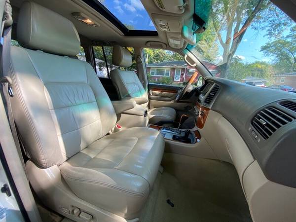 2004 Lexus LX 470: 4WD DVD SUNROOF NAVI 3rd Row Seating for sale in Madison, WI – photo 15