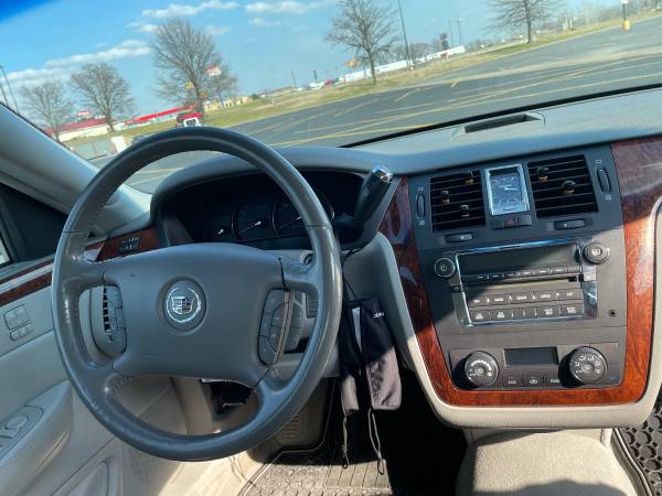 2006 Cadillac Dts for sale in Marion, IL – photo 6