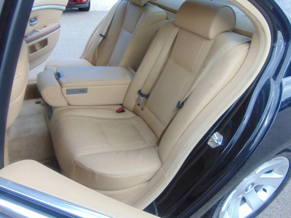 2006 BMW 750I LEATHER V8 LOADED MOON NEWER TIRES CLEAN IN/OUT BLACK... for sale in Union Grove, WI – photo 18