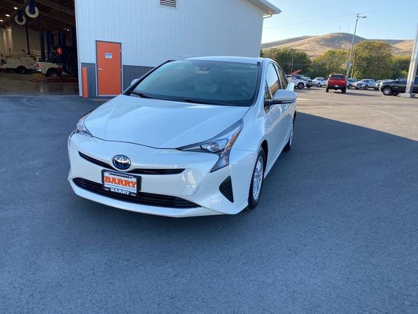 2017 *Toyota* *Prius* *Four* White - cars & trucks - by dealer -... for sale in Wenatchee, WA – photo 11