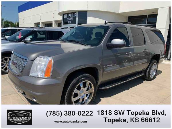 2008 GMC Yukon XL 1500 - Financing Available! - cars & trucks - by... for sale in Topeka, KS