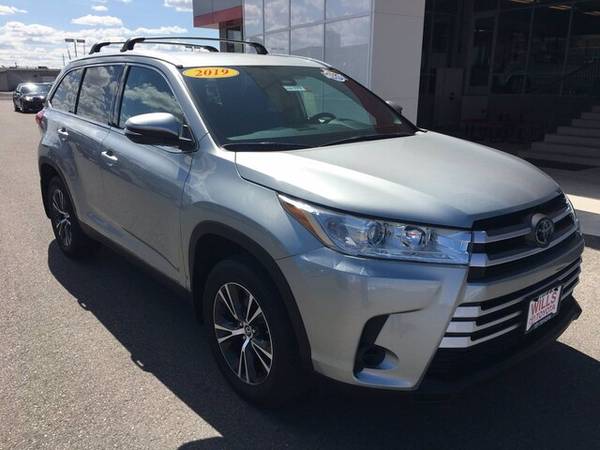 2019 Toyota Highlander LE - - by dealer - vehicle for sale in Twin Falls, ID – photo 2