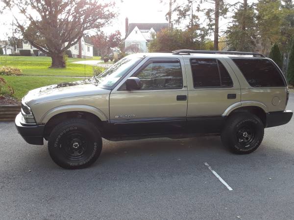 Must see 4x4 2003 Blazer for sale in Johnstown , PA – photo 2