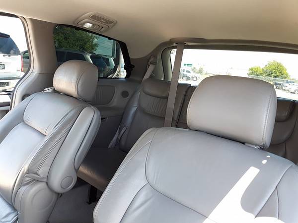2004 Toyota Sienna 4d Wagon XLE CALL FOR DETAILS AND PRICING for sale in Kyle, TX – photo 15