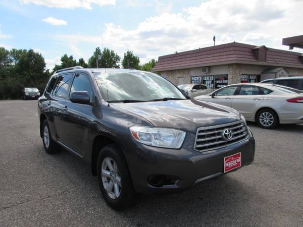 2008 Toyota Highlander Base 4WD - cars & trucks - by dealer -... for sale in Moorhead, ND – photo 6