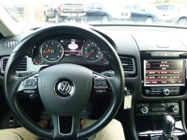 2012 Volkswagen Touareg TDI Sport w/Navigation for sale in Duluth, MN – photo 17