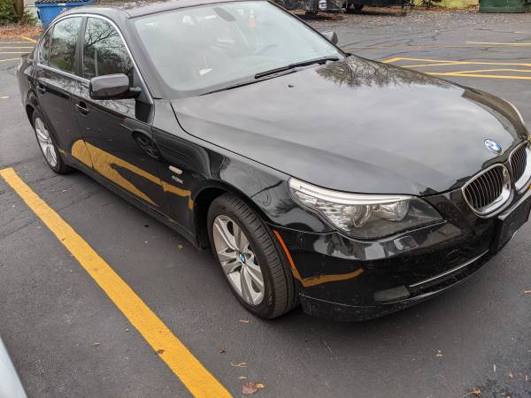 2010 BMW 528XI. AWD SEDAN - cars & trucks - by owner - vehicle... for sale in Pittsburgh, PA – photo 2