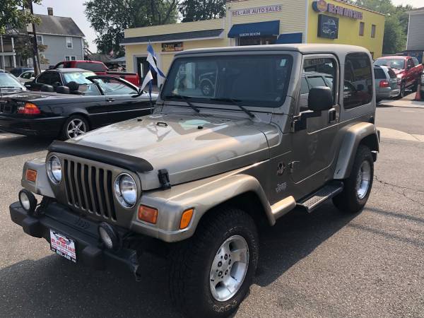 🚗 2003 Jeep Wrangler Sahara 4WD 2dr SUV for sale in MILFORD,CT, RI