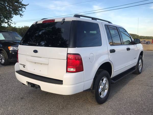 2004 Ford Explorer XLT 4.0L 4WD * White * 3rd Row Seating for sale in Monroe, NY – photo 5