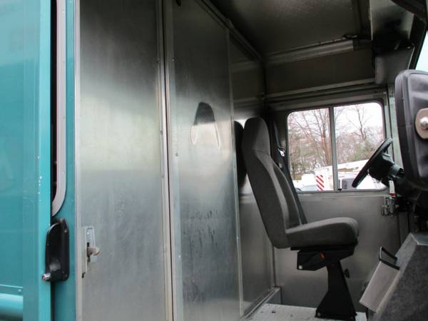 2013 Ford Econoline Commercial Chassis 12 FOOT STEP VAN, E-350 for sale in south amboy, District Of Columbia – photo 17