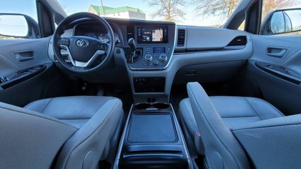 2016 Toyota Sienna XLE Premium - - by dealer - vehicle for sale in Georgetown, KY – photo 7