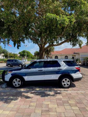 2015 Police Interceptor SUV 11, 100 OBO MUST SELL BY SUNDAY - cars & for sale in Naples, FL – photo 6