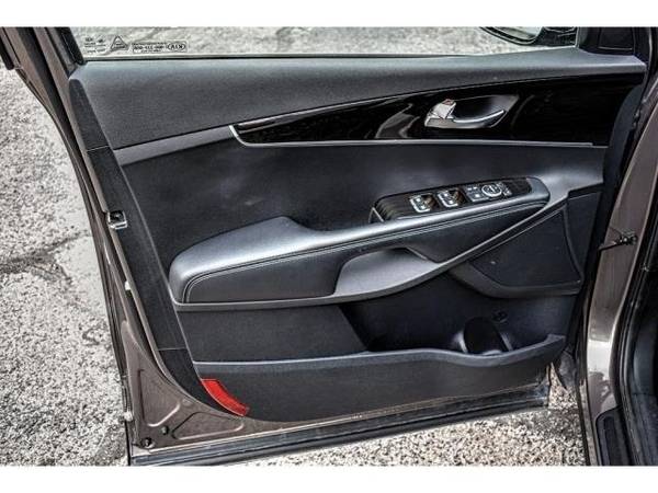 2019 Kia Sorento LX V6 hatchback Dragon Brown for sale in El Paso, TX – photo 18