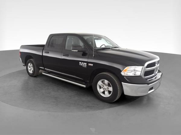2020 Ram 1500 Classic Crew Cab SLT Pickup 4D 6 1/3 ft pickup Black -... for sale in Arlington, District Of Columbia – photo 15