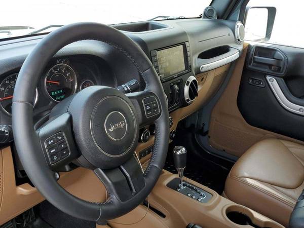 2014 Jeep Wrangler Unlimited Rubicon Sport Utility 4D suv Gray - -... for sale in Wichita Falls, TX – photo 21