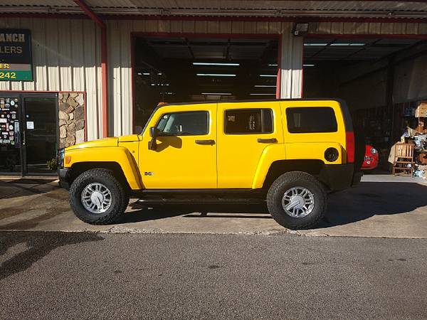 2006 HUMMER H3 Sport Utility - - by dealer - vehicle for sale in Cleveland, GA – photo 5