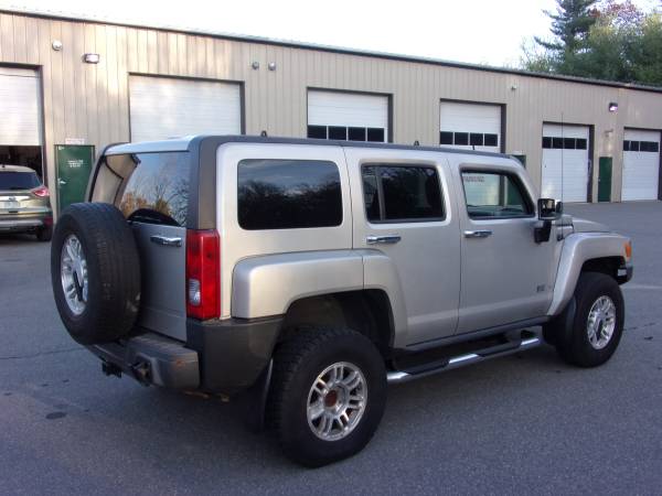 2006 Hummer H3 4 door 4wd - cars & trucks - by dealer - vehicle... for sale in Derry, MA – photo 4