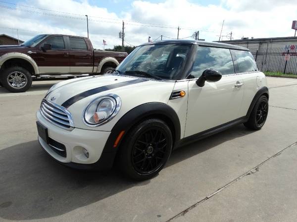 2013 Mini Cooper Hardtop 2dr Cpe Coupe - cars & trucks - by dealer -... for sale in Houston, TX – photo 3