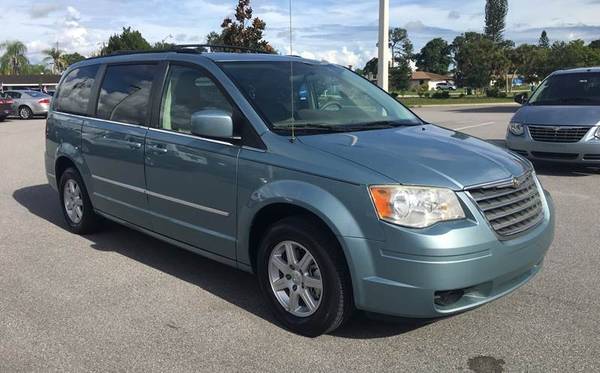 2010 Chrysler Town and Country Touring 4dr Mini Van for sale in Englewood, FL – photo 4