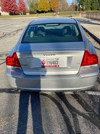 Beautiful Volvo S60 - cars & trucks - by owner - vehicle automotive... for sale in Fishers, IN – photo 4