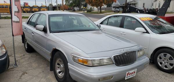 1996 Mercury Grand Marquis - cars & trucks - by dealer - vehicle... for sale in Champaign, IL