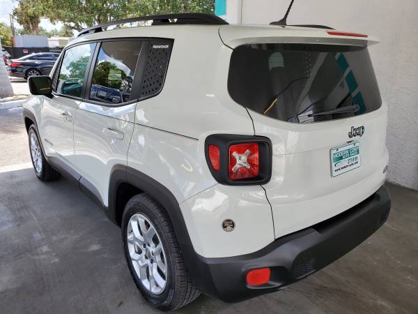 2015 Jeep Renegade Latitude 4x4 - 63k mi. - CUTE, CITY OFF-ROADER! -... for sale in Fort Myers, FL – photo 5