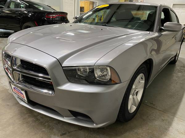 2014 Dodge Charger 4dr Sdn SE RWD, V6, Cold AC, Fun To Drive!!! -... for sale in Madera, CA – photo 5