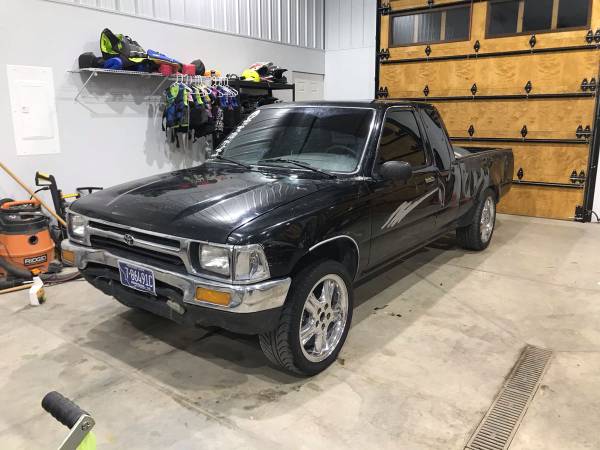1993 Toyota Pickup Truck 22RE for sale in Kalispell, MT – photo 2